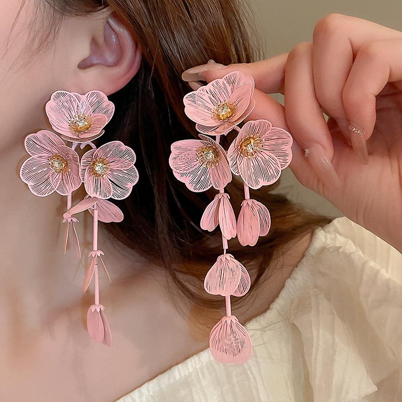 Super fairy pink flower love fringed earrings versatile temperament earrings light luxury earrings women