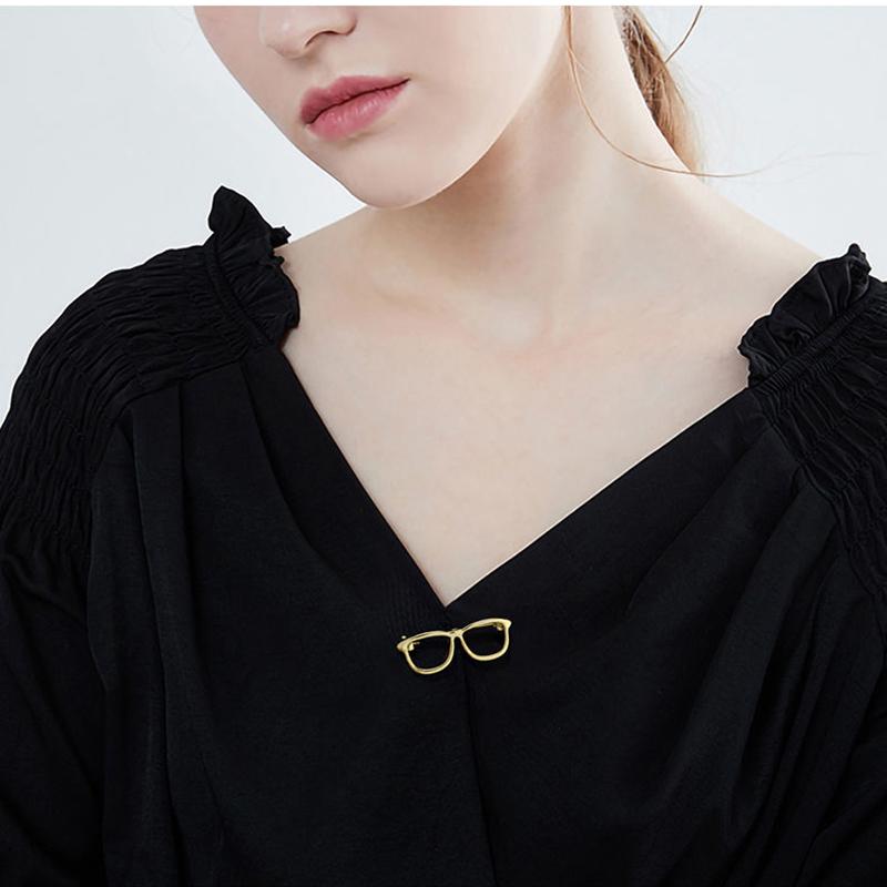 Cute Glasses Brooches Korean Fashion Men's Suit Shirt Collar Pins Female Sweater Corsage Badge Luxulry Jewelry Accessories