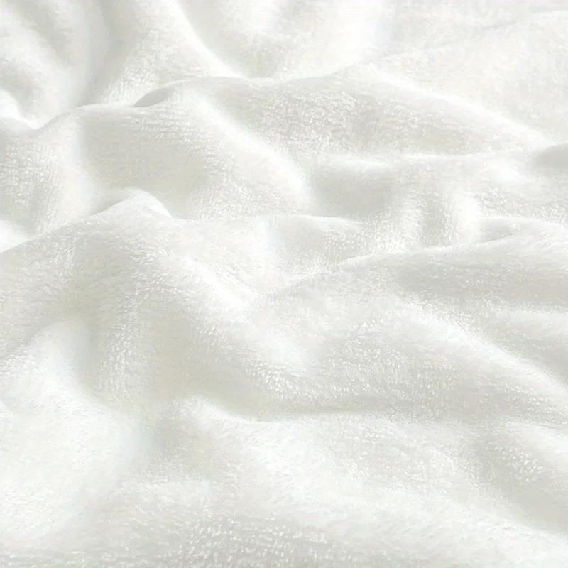 Winter Plant Pattern Throw Blanket Flannel Material With Festive Greenery And Berries For Couch Or Bed Use Warm - Touch