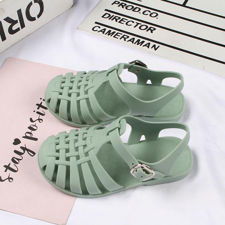 Yuzhihao Kids  Summer Flat Hollow Sandals Size 29 - Inner Length 16.5cm