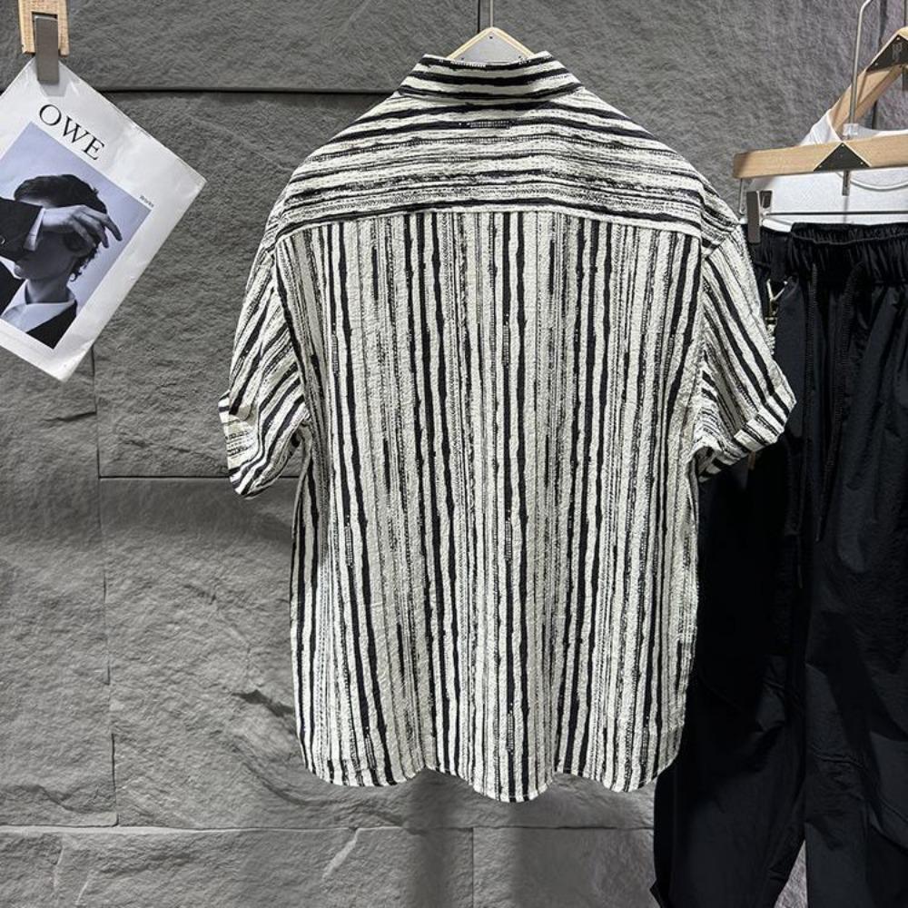 Summer New Striped Shirt Short-sleeved Men's Fashion Trend Versatile and Personalized Button Cardigan Men's Clothing