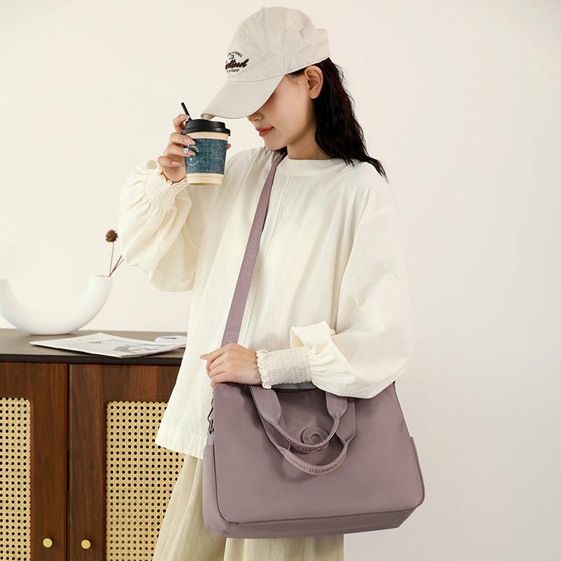 Casual Handbag Women's Fashion Simple Commuter Nylon Shoulder Bag Multi-purpose Messenger Bag for Work and Class