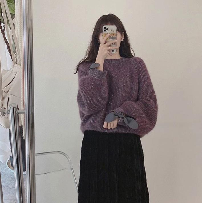 2025 Women's Korean-Style Lantern Sleeve Bow Sweater
