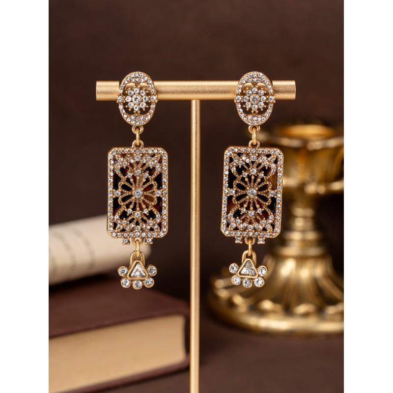 Middle Aged Vintage Studded Hollow Tassel Earrings Light Luxury Palace Style Temperament Medieval Women