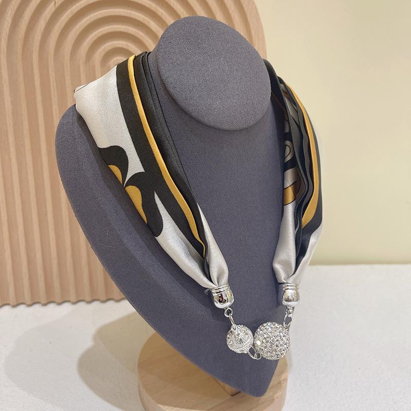 Vier Jahreszeiten Verfügbar Neuer Damen-Schal, Schal, Magnetverschluss, Schal, Halskette, Vielseitige Dekoration, Doppelte Verwendung, Mit Diamanten besetzt