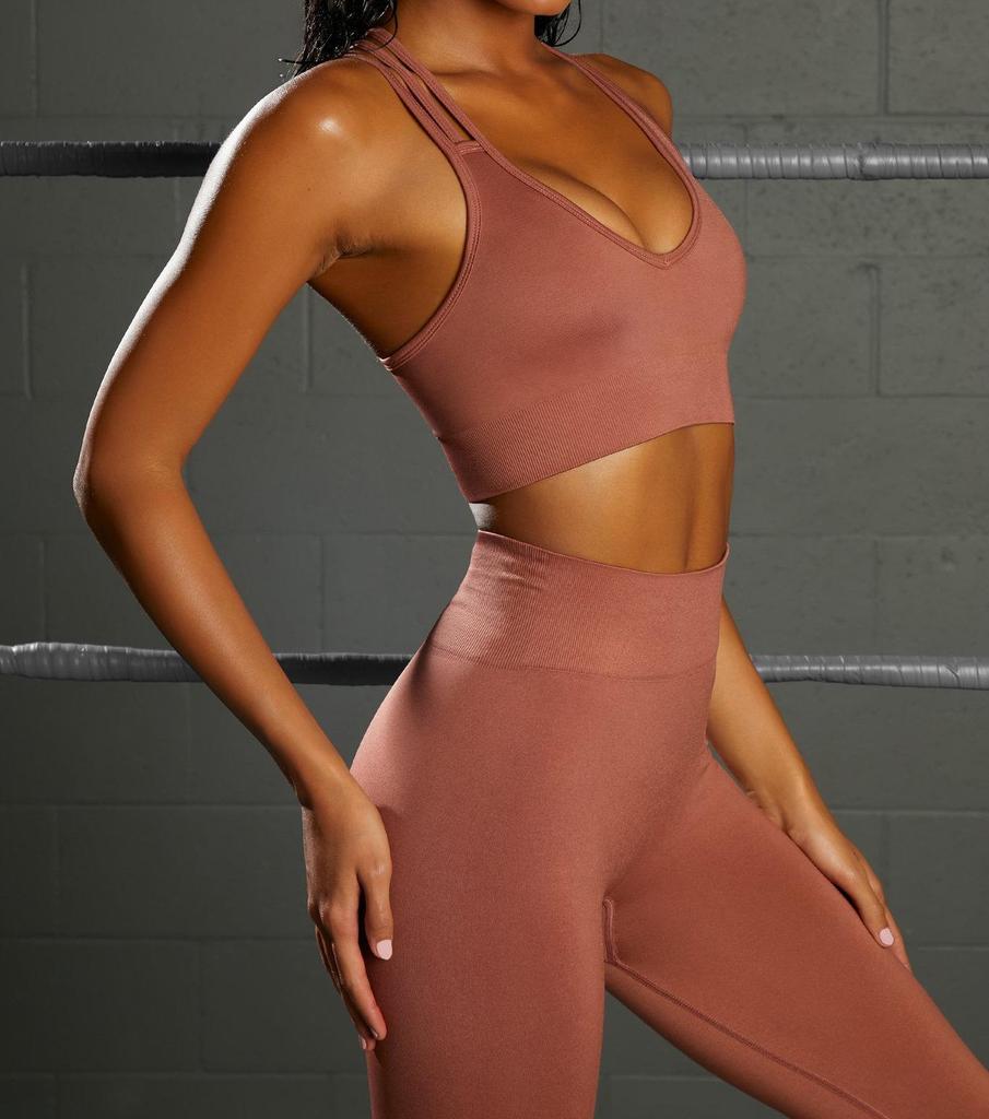 Seamless Women's Yoga Set: High Waist, Hip Lifting Sport Pants with Beautiful Back Design