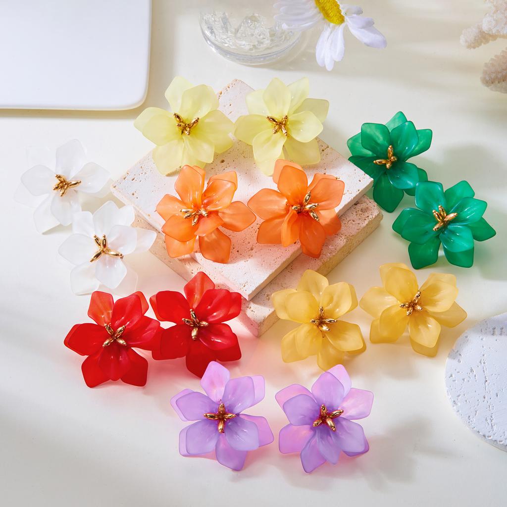 Dainty 3D Large Colorful Petal Stud Earrings for Women Girl Hyperbole Acrylic Flower Charm Earrings Party Aesthetic Zircon Gift