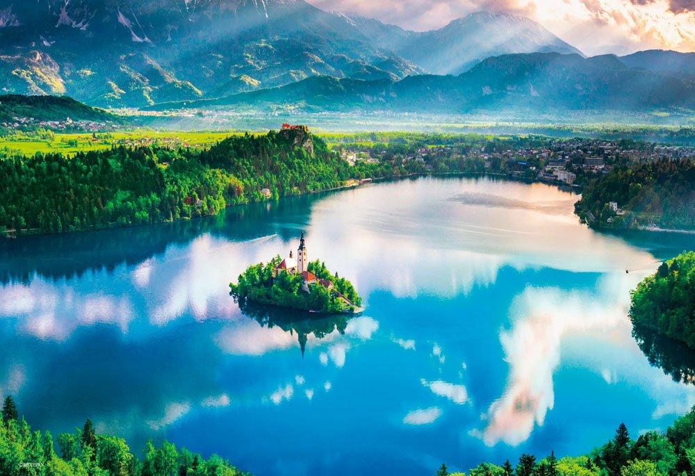 

[Made in Japan] 1000-Piece Jigsaw Puzzle Lake Bled - Small Church on the Lake (26 x 38 cm) Micro Pieces