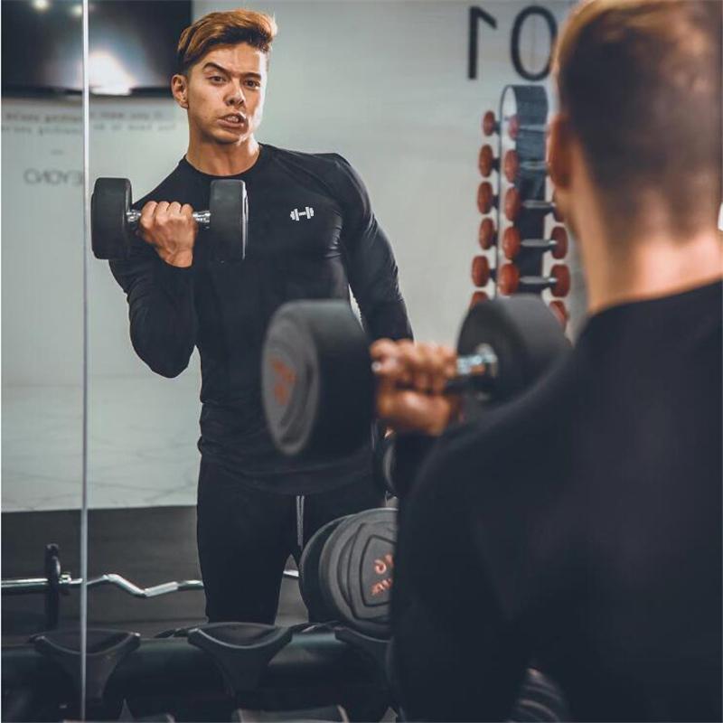 Muscleguys Autunm Mens Long Sleeve Running T-shirts O-neck Cotton Gym Clothing Slim Fit Sports T Shirts Bodybuilding Shirts Fitness Tees