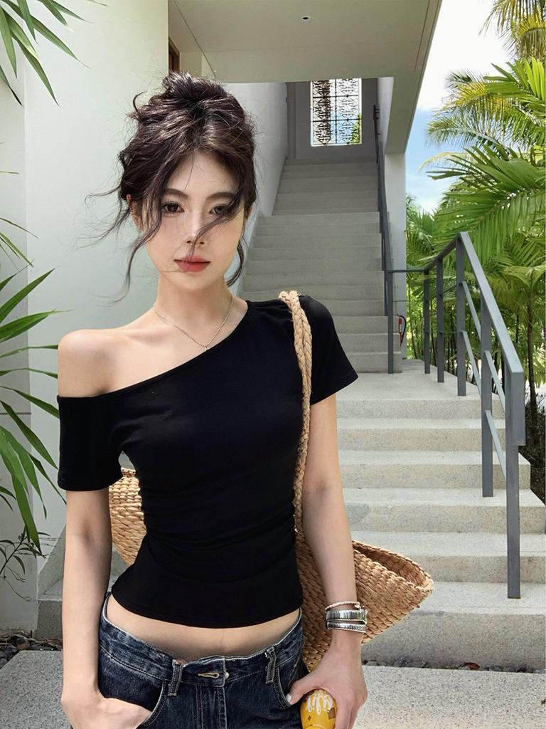 Korean Gray Slanted Shoulder Short-sleeved T-shirt Women's Summer New Pure Desire Style Spice Girl Slim Short T-shirt Off-shoulder Top Tide