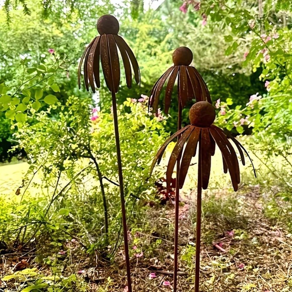 Rusted Iron Flower Outdoor Stake Weather Resistant Curved Petal Stake  Walkway Landscape