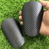 Mini Carbon Look Voetbal Scheenbeschermers - Beschermende Trainingsuitrusting