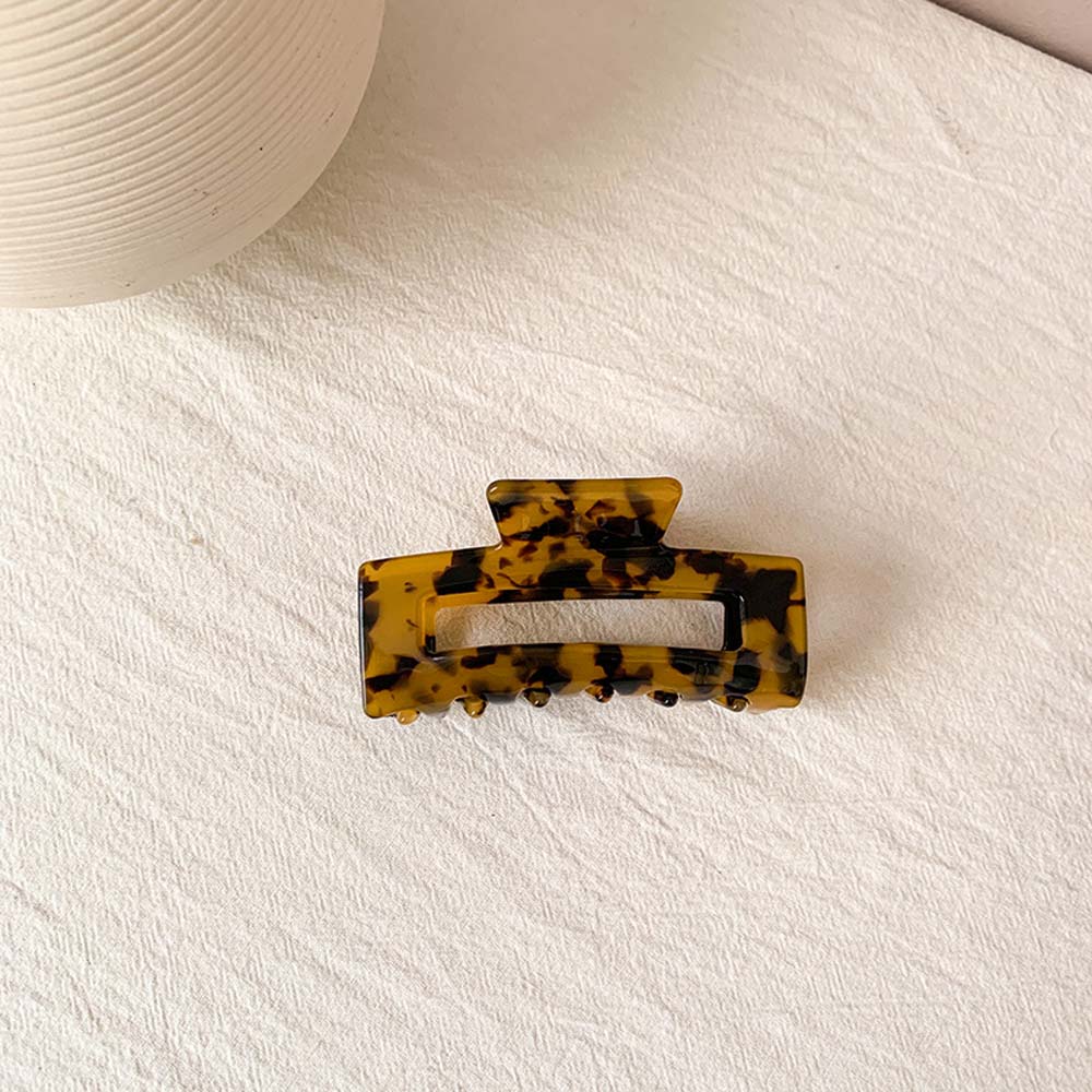 Retro Wild Leopard Women Acrylic Bath Clips Hair Claws Crab Clips Hairdress