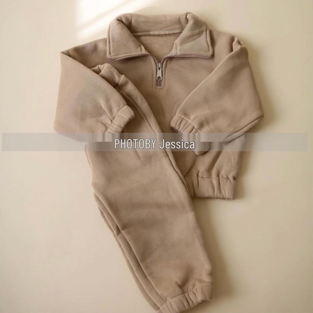 Korean Style Winter Fleece Set: High Neck Half-Zip Top & Joggers for Boys and Girls