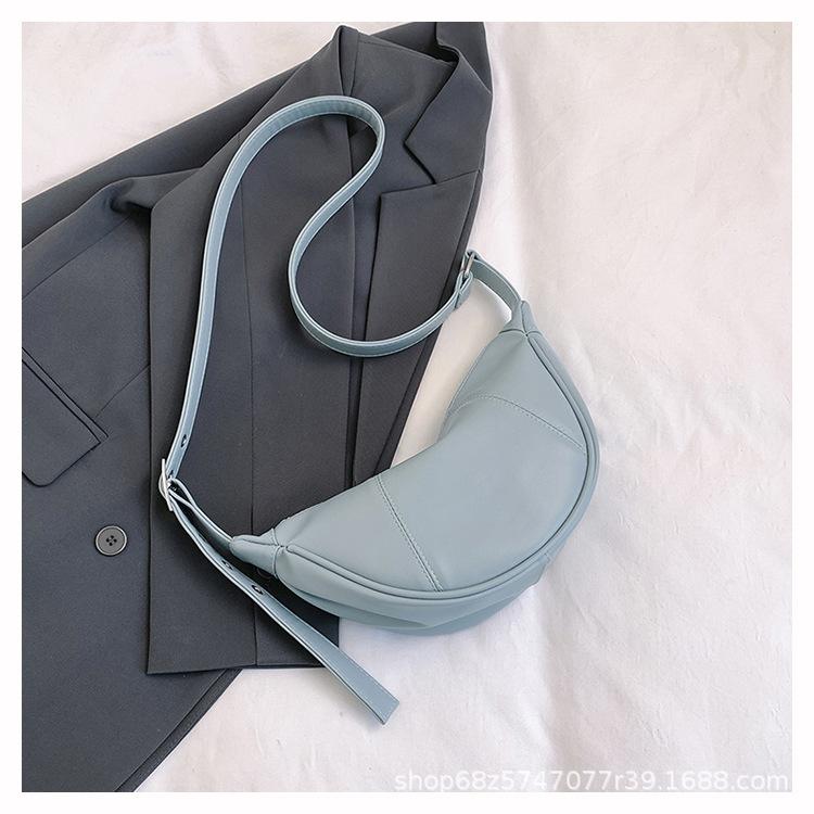 New Stylish Simple Casual High-end Dumpling Bag Versatile Commuter Solid Color Niche Design Messenger Bag Woman