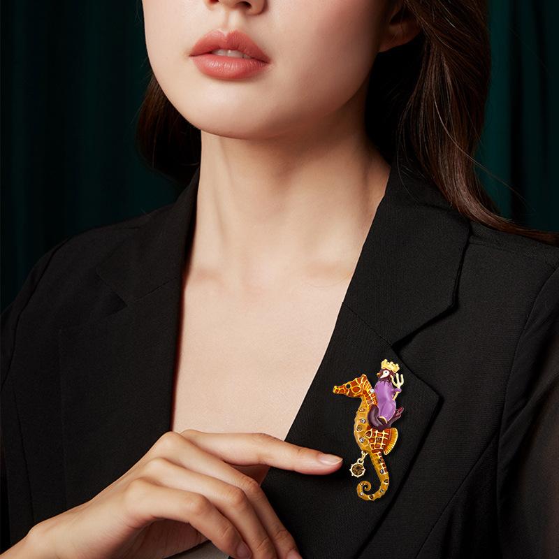 Cute Seahorse Cartoon Penguin Dripping Oil High-end Pendant Animal Brooch
