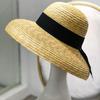 Breitkrempiger Damen-Sonnenhut Weizenstroh Sommer-Strandhut Elegante Kappe UV-Schutz Schwarze lange Band-Schleife Derby Reisehüte