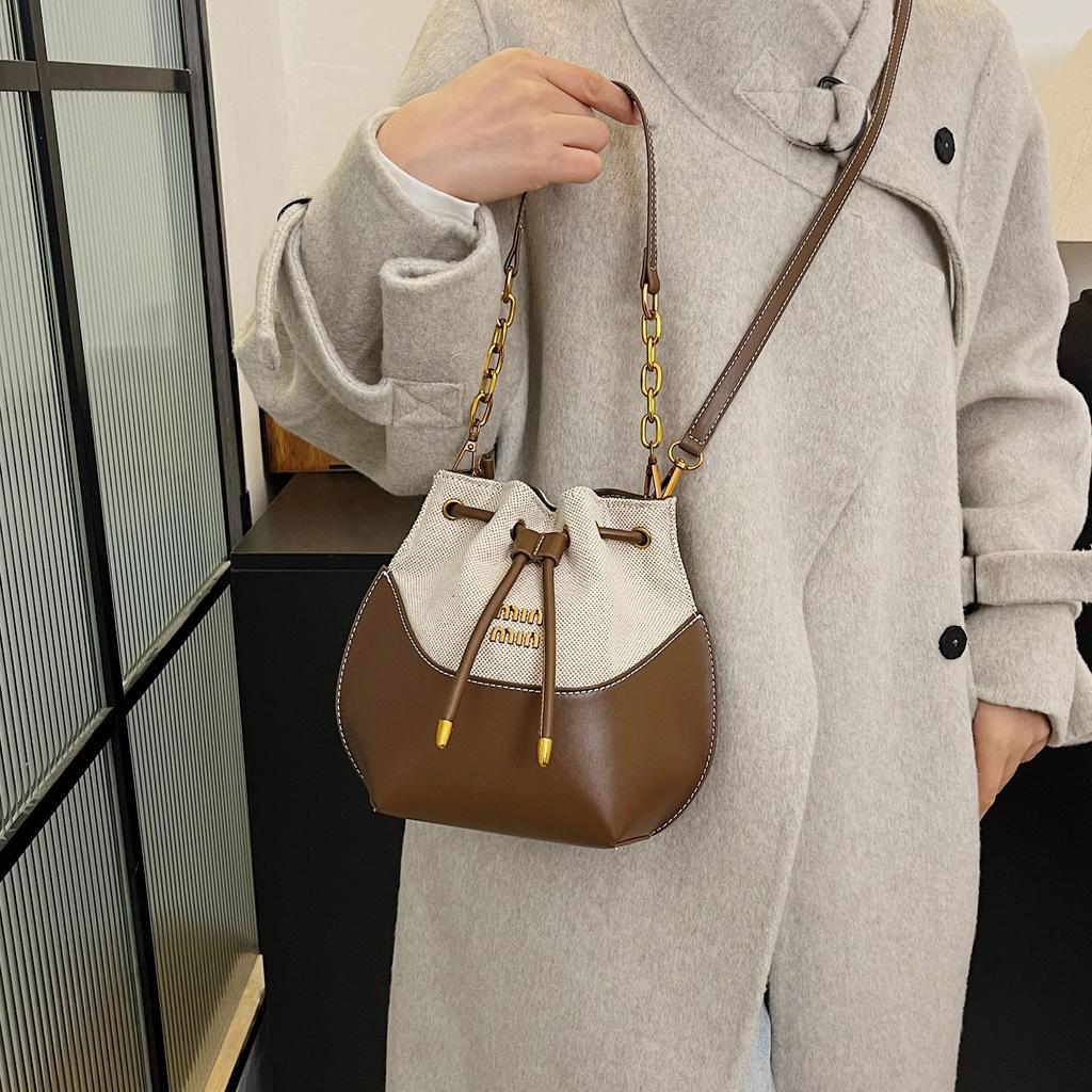 Niche Design Splicing Handbag Bag Women's New Fashion Trend Bucket Bag High-end Single Shoulder Messenger Bag
