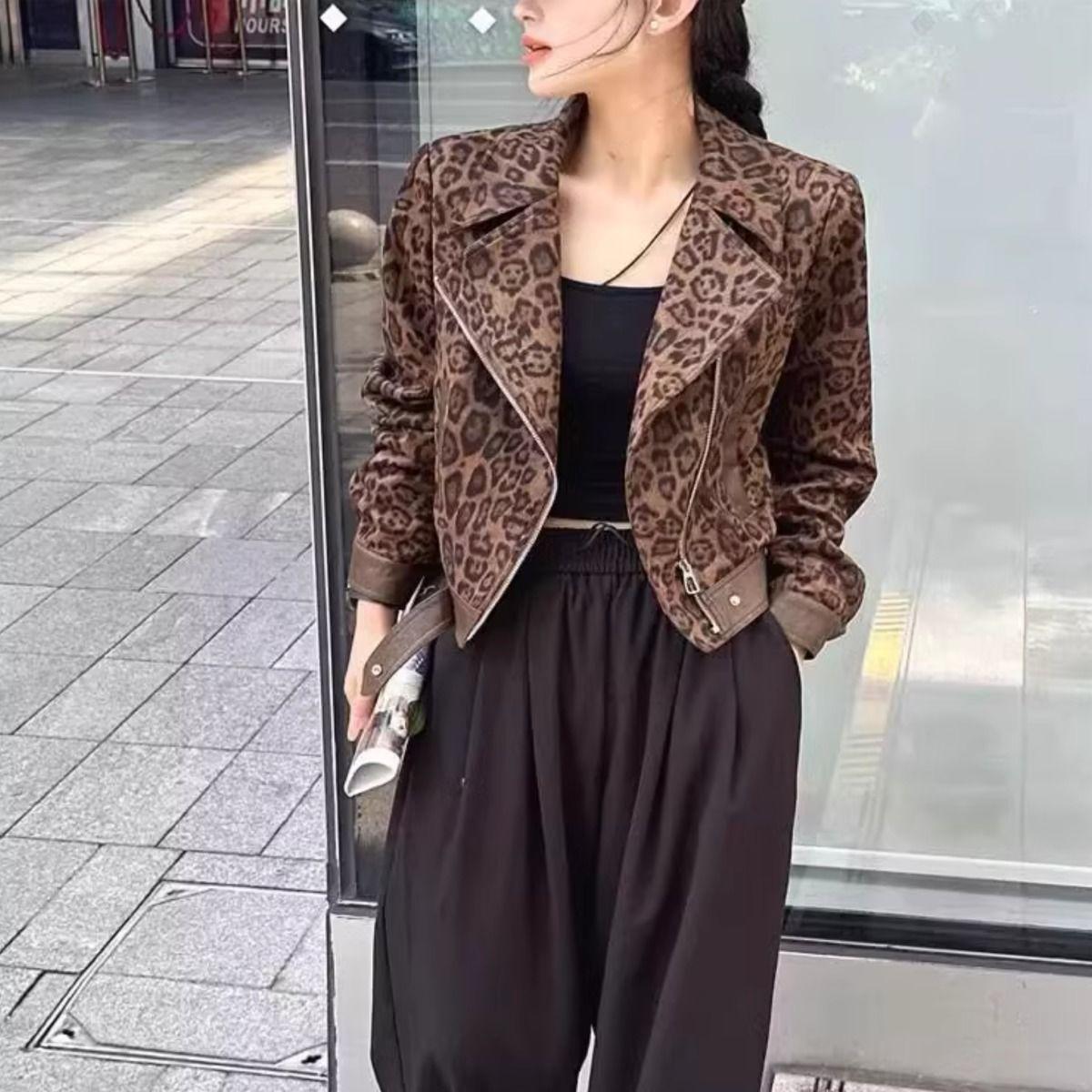 

Повседневная короткая куртка с леопардовым принтом для женщин с поясом на осень XXL кофейный