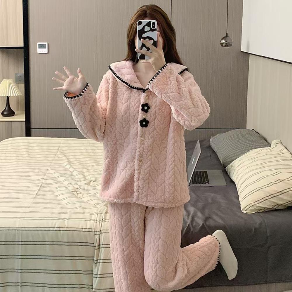 Women's Winter Warm Flannel Pajama Set, Cozy Thickened Fleece Lounge Wear with Flower Buttons, Soft Plaid Home Sleepwear Suit