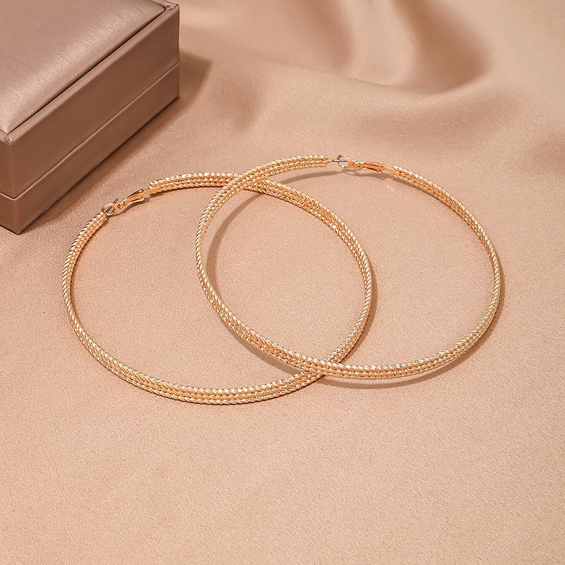 Meier 1 pair of super exaggerated metal large circle women s earrings for party wear золотой
