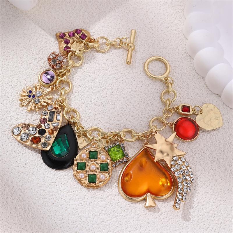 2024 New Arrival Fashion Cheap  Design Alloy Women's Bracelet Peach Heart Metal Hand Jewelry Heart Bracelets Bangles