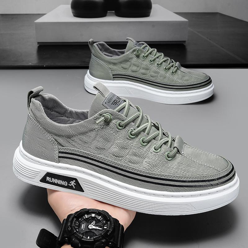 2025 summer new men's shoes umbrella cloth breathable lightweight trend versatile one pedal casual shoes men's board shoes tide