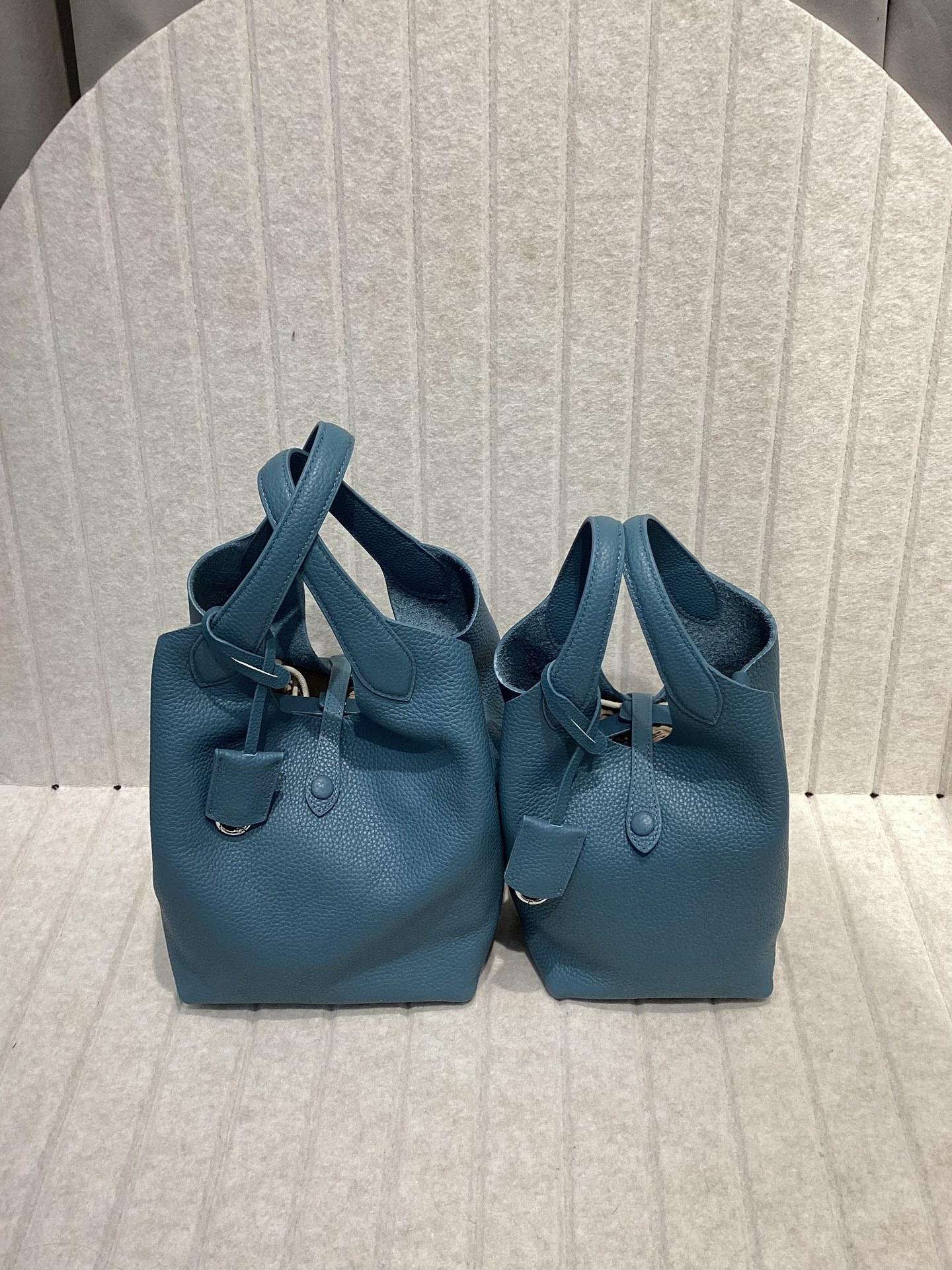 

2025 новая сумка-корзина из первого слоя коровьей кожи, с оборкой, на плечо, кроссбоди, мягкая сумка-ведро, универсальная Small: 27 * 16 * 25cm джинсовый синий