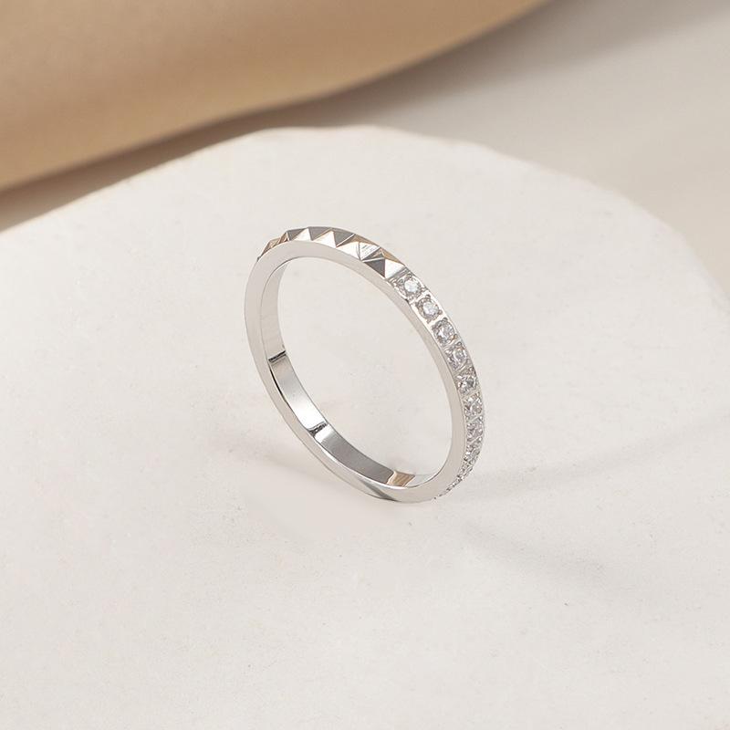 Simple Temperament Rivet Titanium Steel Ring Women's High-end Light Luxury Cold Style Ring Accessories