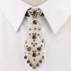 Gravata Pequena com Diamantes Coloridos e Metal em Branco Gravata de Pescoço Estilosa para Homens Mulheres Acessórios de Moda Festa Casamento Formal Negócios Presente Elegante