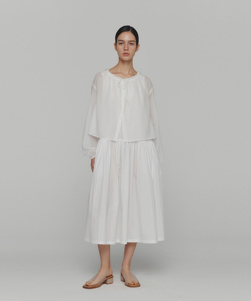 Amomento Sheer Shirring Hooded Blouse_White