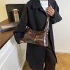 Womens Tote Bag With Pu Material For Daily Commute And Street Fashion Style