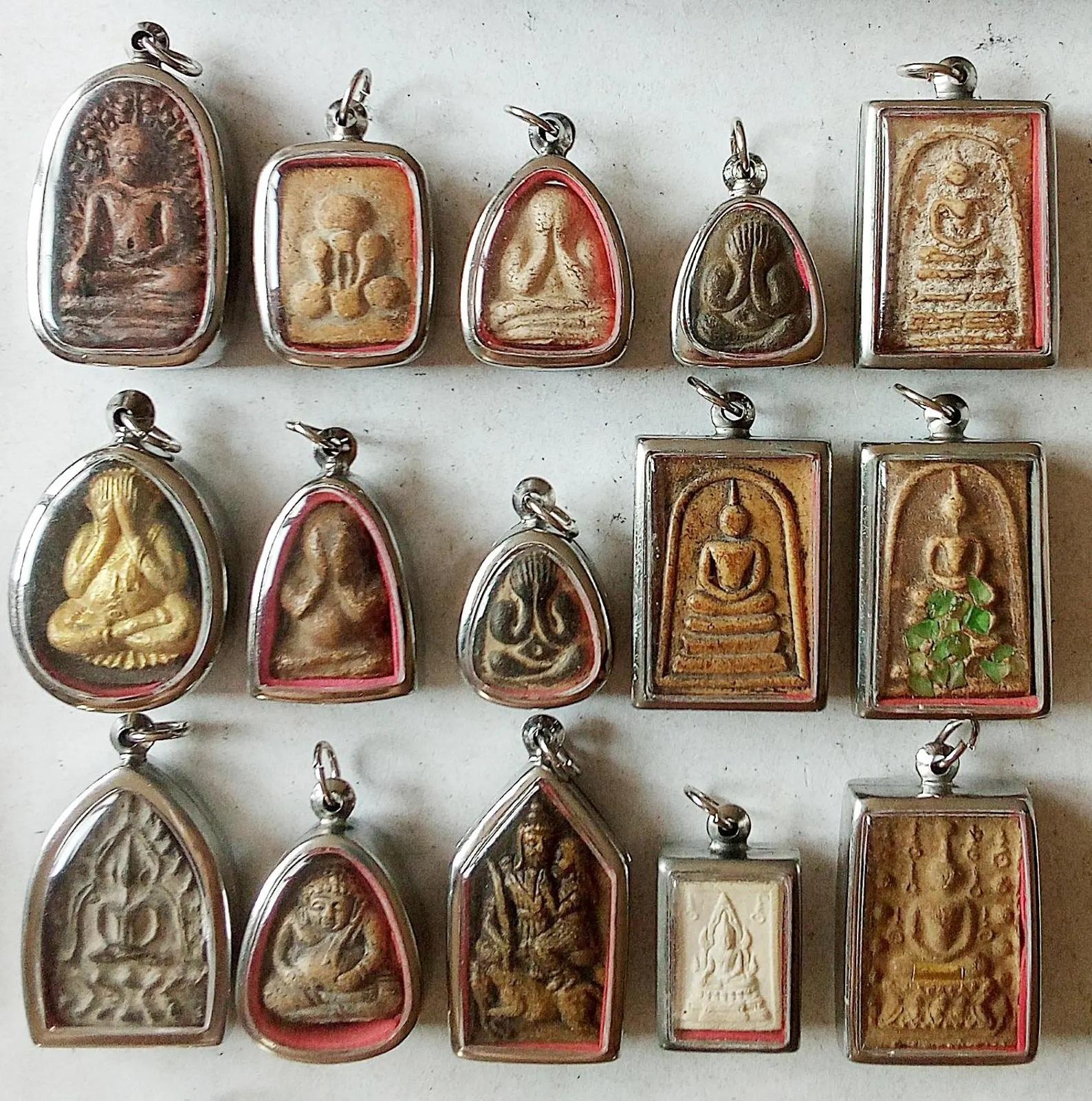 

15 тайських буддійських буддизмів, глиняних амулетів, медальйонів, підвісок, підвісок Set x 15 коричневий