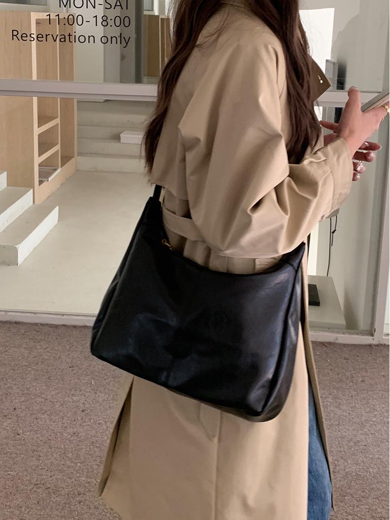 

Maillard 2025 Ретро корейский стиль женская универсальная большая сумка через плечо и сумка-мессенджер чёрный