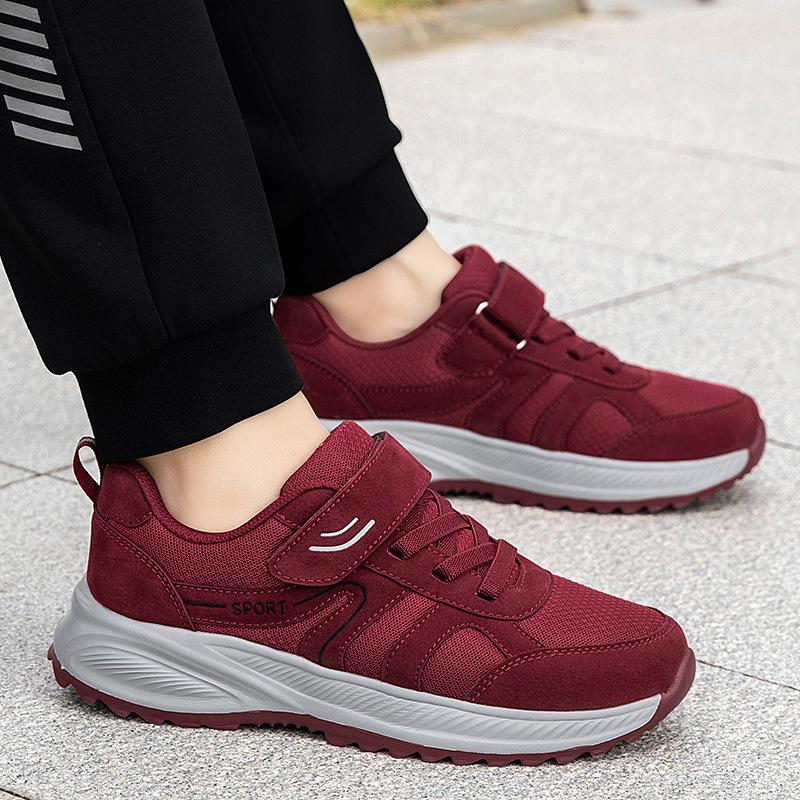 Autumn mother shoes breathable sports walking shoes comfortable non-slip soft-soled casual shoes lightweight