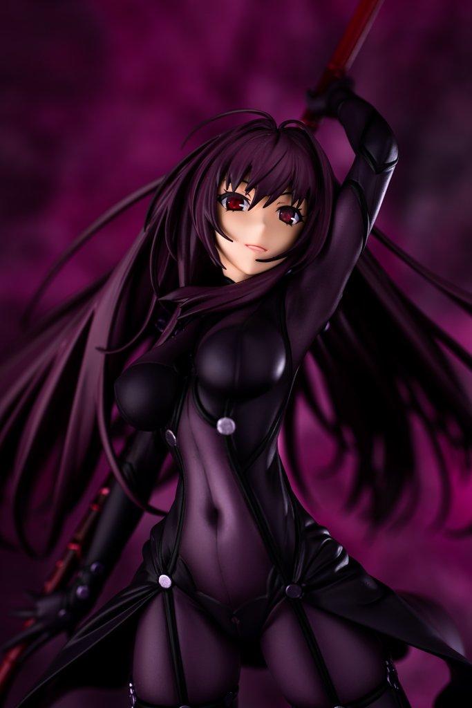 Objednejte si hotovou figurku Fate/Grand Lancer/Scathach v měřítku 1/7, lakovanou v PVC.
