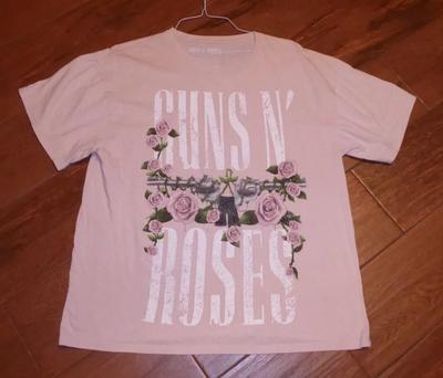 Rare Guns N' Roses Distressed Light Pink Tee T-Shirt Unisex T-Shirt