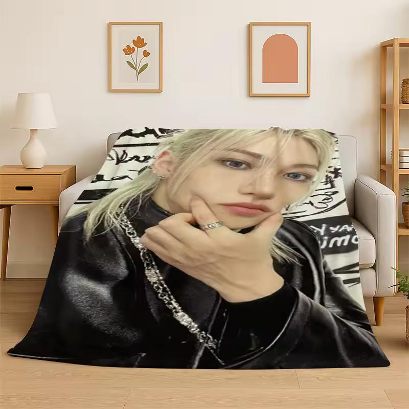 Kpop Felix Stray Kids Musik Flanelldecke Weiche Warme Überwurfdecke für Schlafzimmer Wohnzimmer Bett Reise Camping Picknick Geschenk