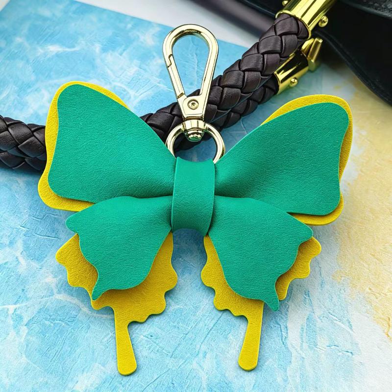 Cute PU Leather Bow Keychain with Smooth Metal Clasp Lightweight Bag Hanging Ornament for Friends Souvenir