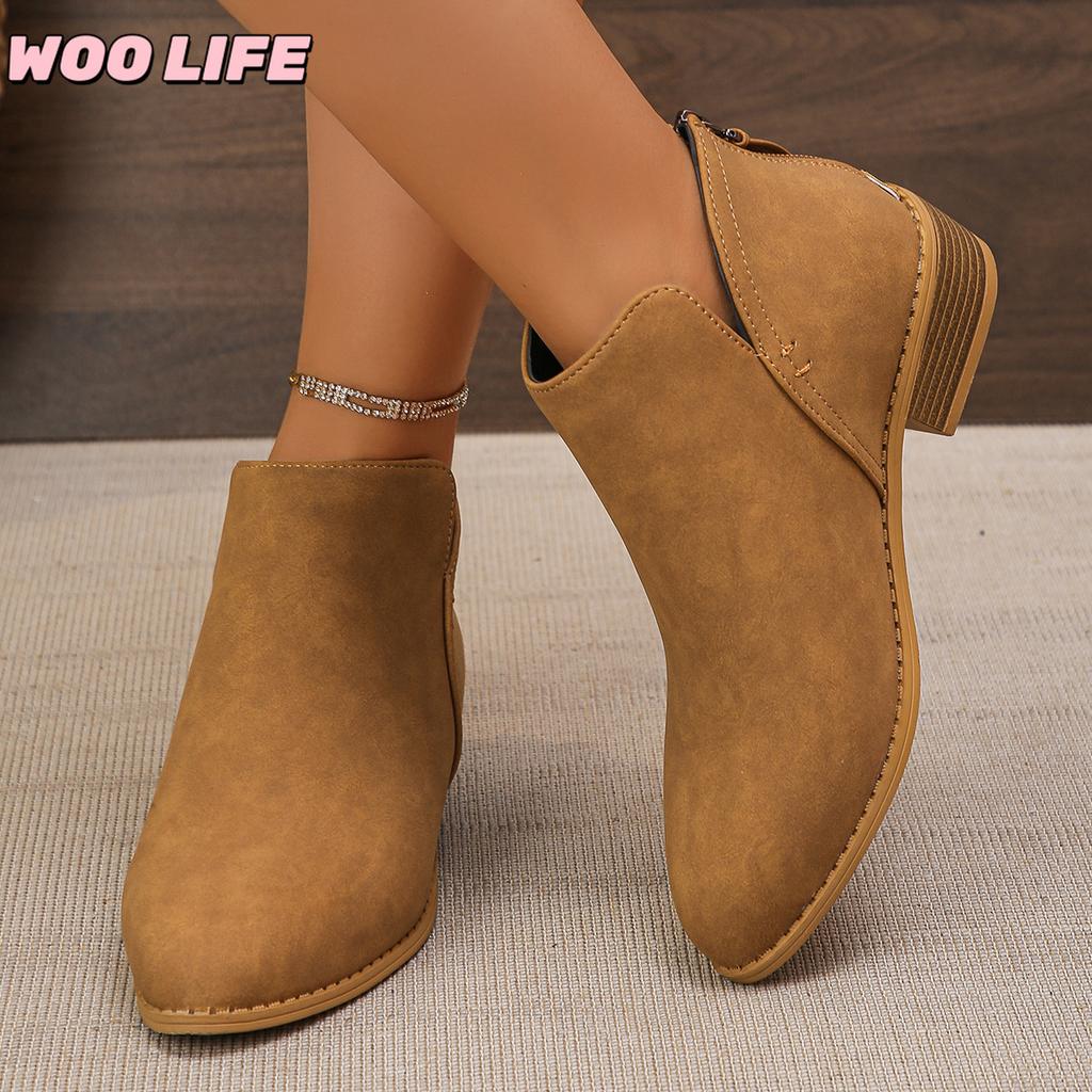 Pointed Rear Zipper Short-tube Martin Boots Women's Plus Size Leather Boots Solid Color Thin Thick-heeled Leather Ankle Boots