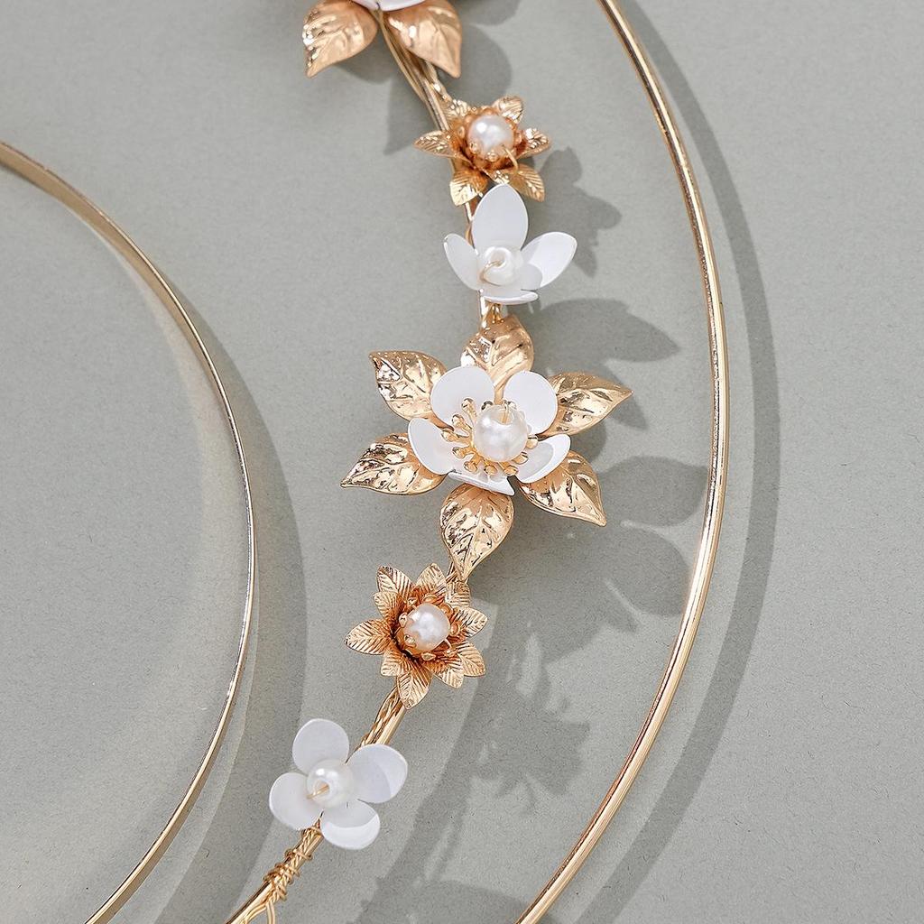 Vintage Lolita Virgin Mary Halo Tiara: Handmade Floral Pearl Headdress for Fashion Shows