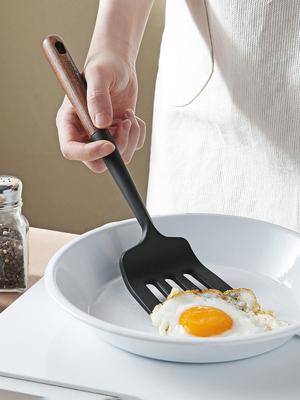 Nádobí – Sady kuchyňských potřeb