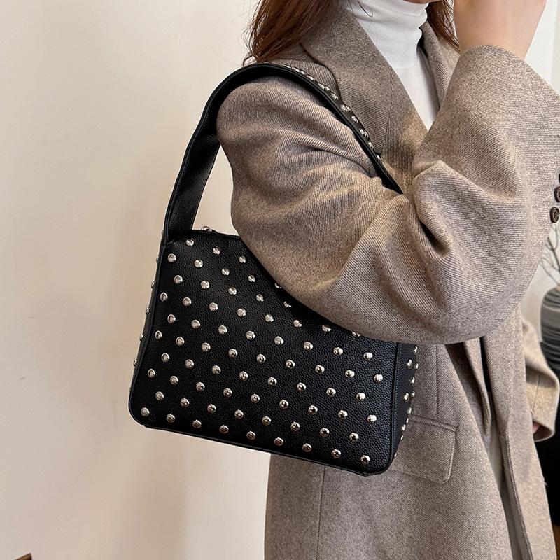 Willow nail portable shoulder underarm bag 2025 new trendy heavy industry personalized locomotive bag handbag