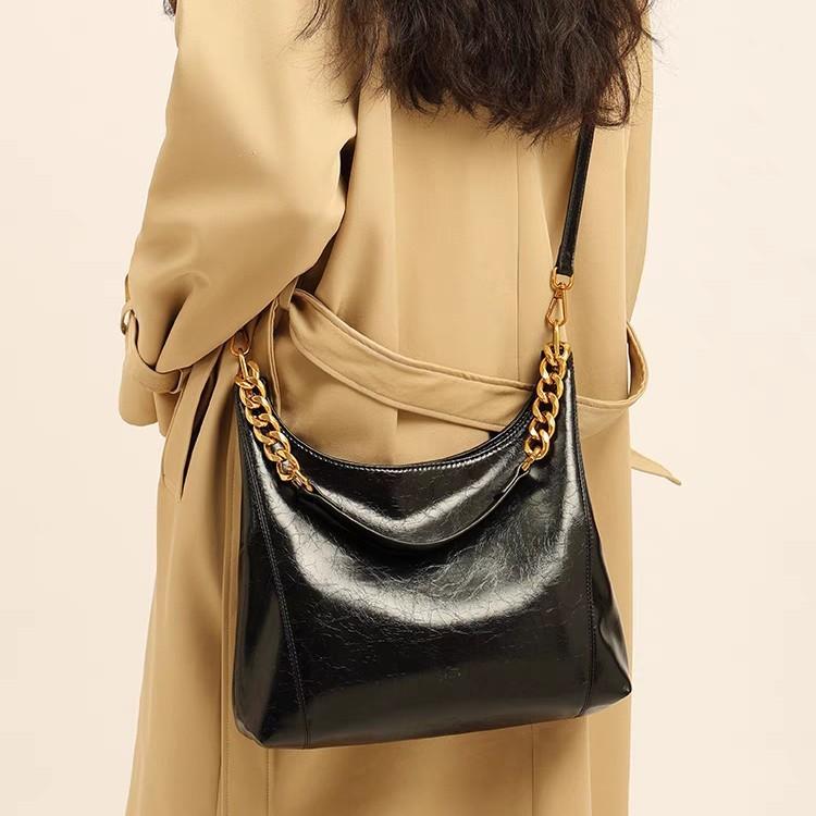 Premium Tote Bag Women's Large Capacity Commuter Underarm Shoulder Bag Soft Leather Crossbody Bag Chain Bag