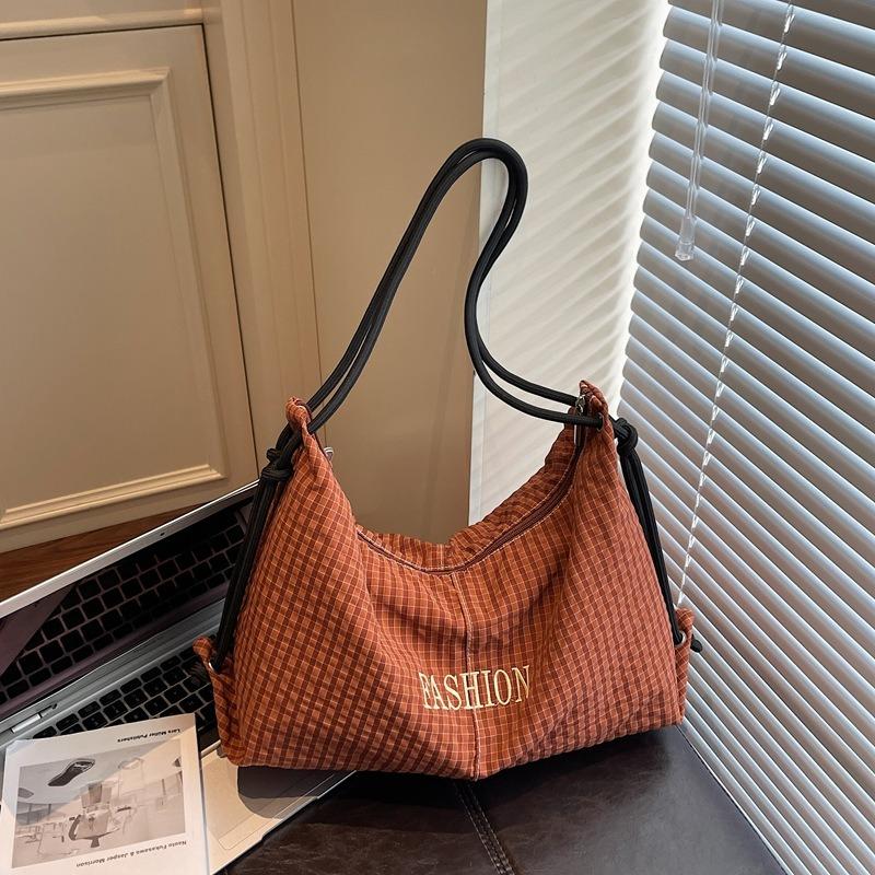 Lazy Wind Lightweight Versatile Plaid Underarm Bag Women's New Simple Large-capacity Commuter Shoulder Tote Bag