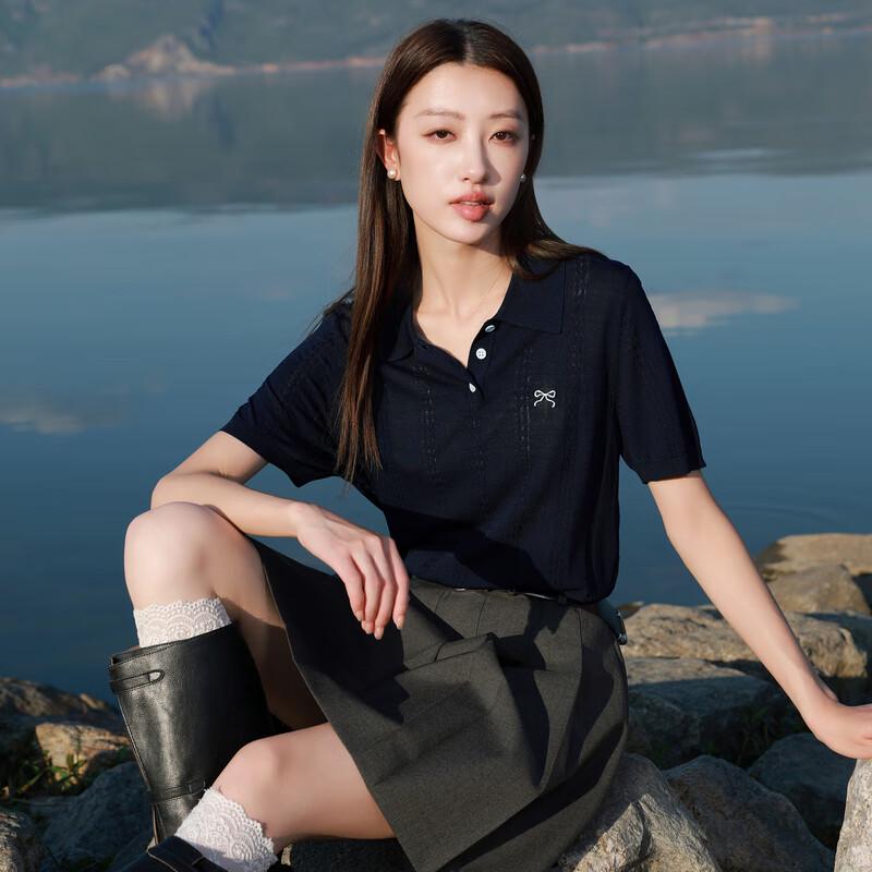 

Sancai Пуловер большого размера с воротником поло, кабельной вязкой и коротким рукавом L