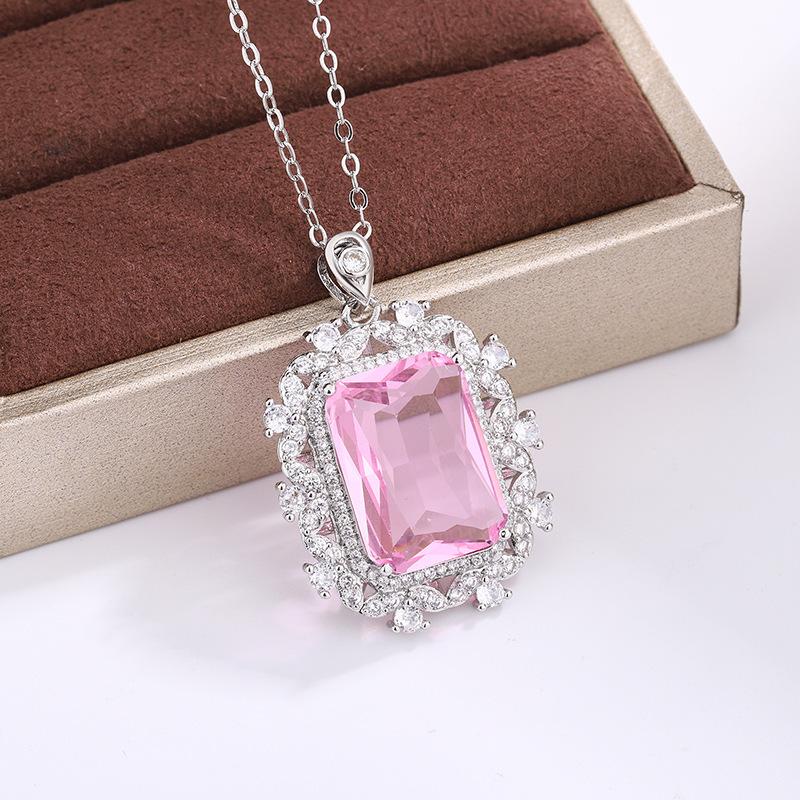 New Necklace Grandmother Retro Women'S Pendant Necklace Zircon Item Green Luxury Jewelry Artificial Crystal Copper