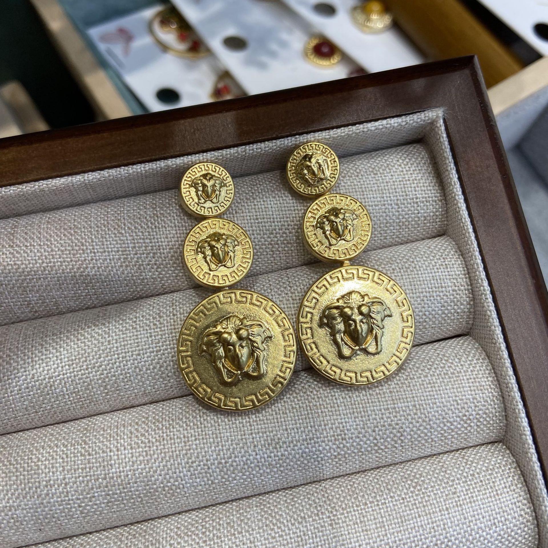 

Ожерелье Fan Family / Ожерелье F Family с головой Медузы, модные серьги из латуни, комплект ювелирных изделий высокого качества