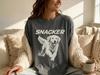T-shirt Comfort Colors Golden Retriever Snacker - Divertente Maglietta per Amanti del Cibo Goldie, Regalo per Mamma o Papà Goldie, Maglietta Vintage Cane Affamato