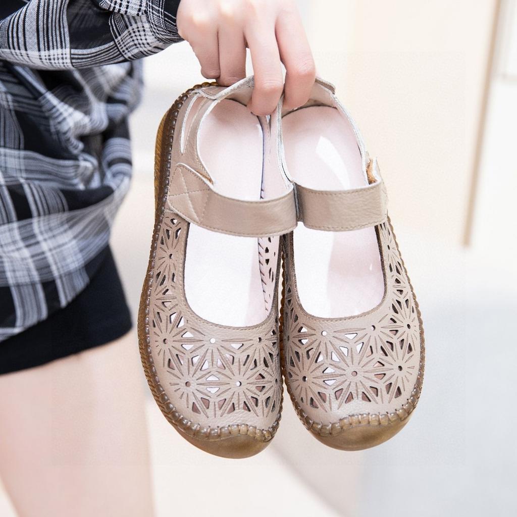 Mom Sandals Women's Summer Leather Soft Sole Middle-aged Flat Bottom Wear New Hole Shoes Women's Middle-aged and Elderly Beef Tendon Sole